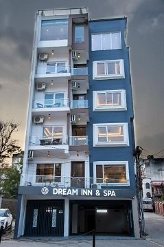 Hotel Girls in Rishikesh